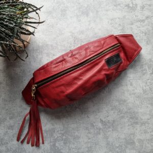 Nerka skórzana + frędzel red