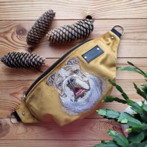 Nerka L haftowana Bulldog