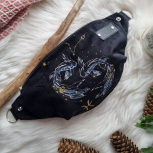 Nerka haftowana czarna ZODIAK Ryby (19.02–20.03)